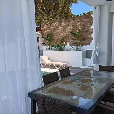 Charming In With Private Pool *