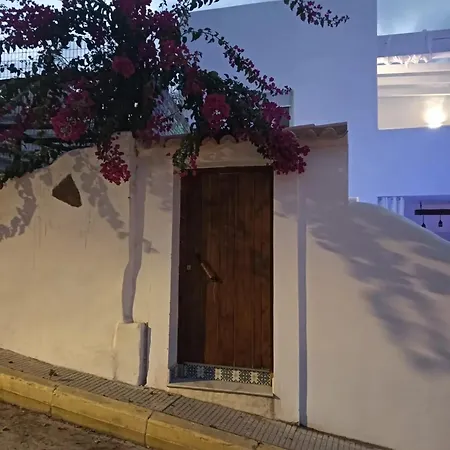 Domek alpejski Charming In With Private Pool *